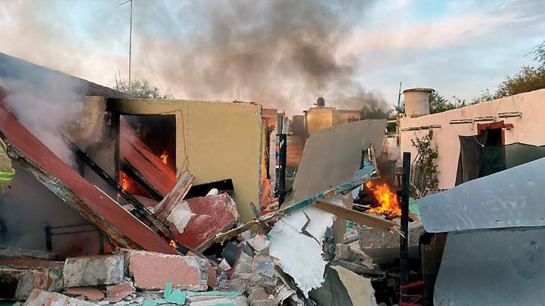 vivienda destruida e incendidada en Jerez, Zacatecas